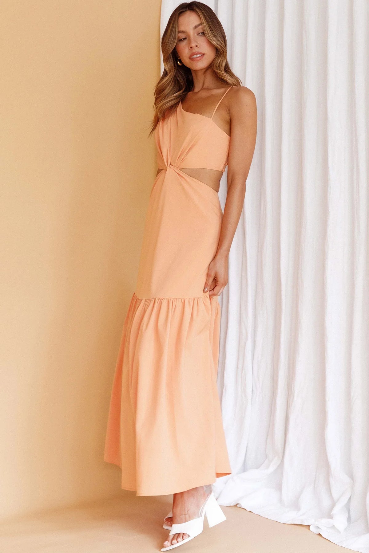Evening Breeze Cut-Out Waist Maxi Dress Mango
