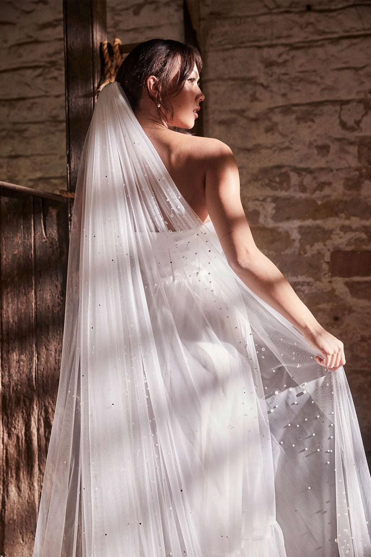 Divine Long Pearl Veil White
