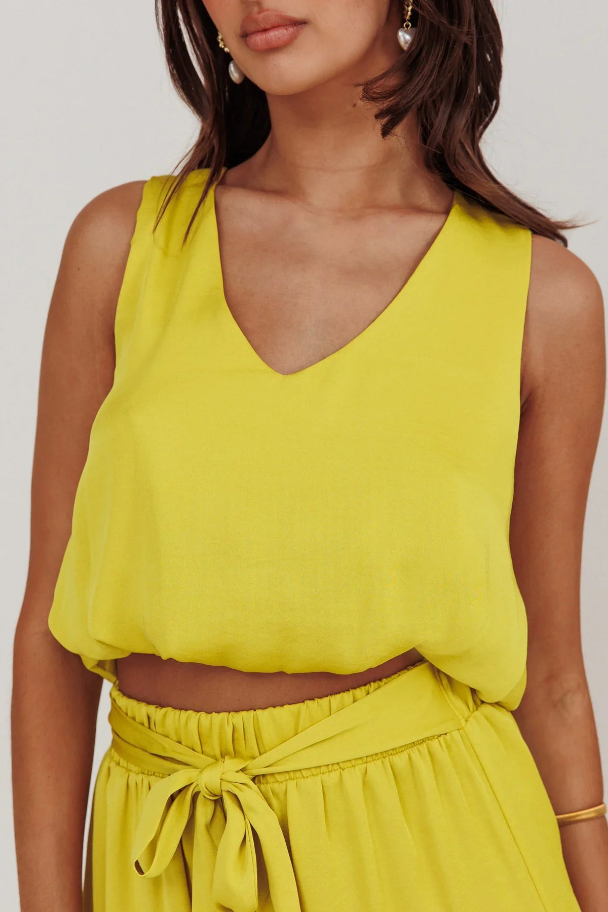 Mariposa Sleeveless Bubble Hem Top Chartreuse