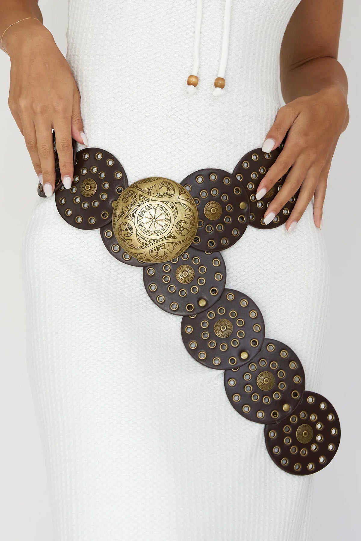 Tina Western Circle Belt Brass Brown