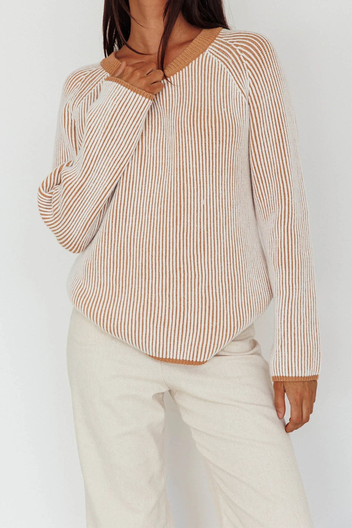 Trafalgur Ribbed Knit Sweater Camel