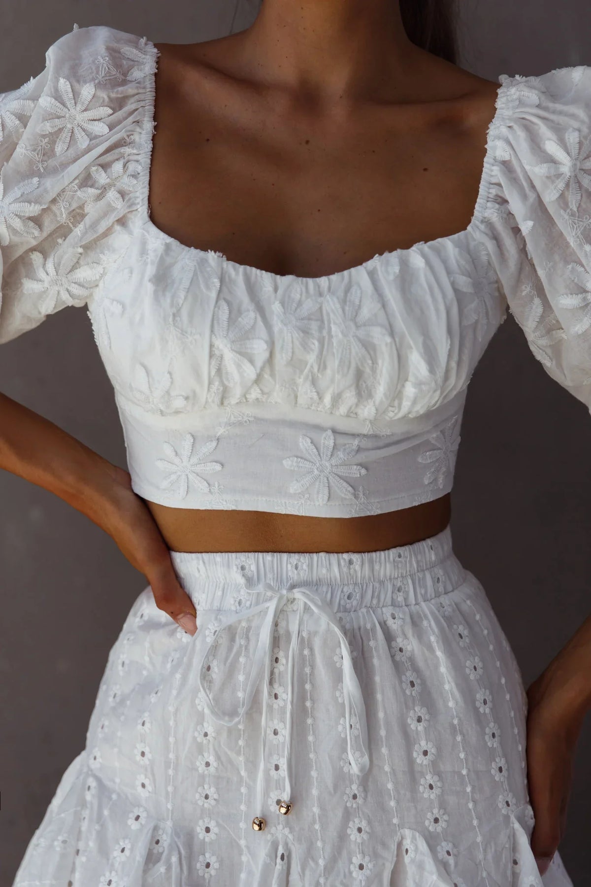 Passing By Tied Back Crop Top White
