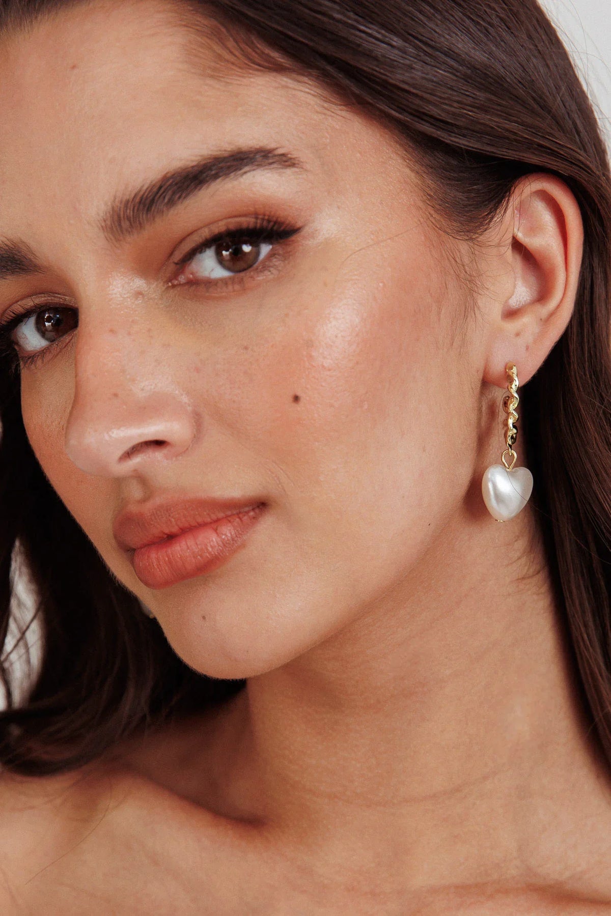 Paris Puffed Pearl Hoop Earrings Gold
