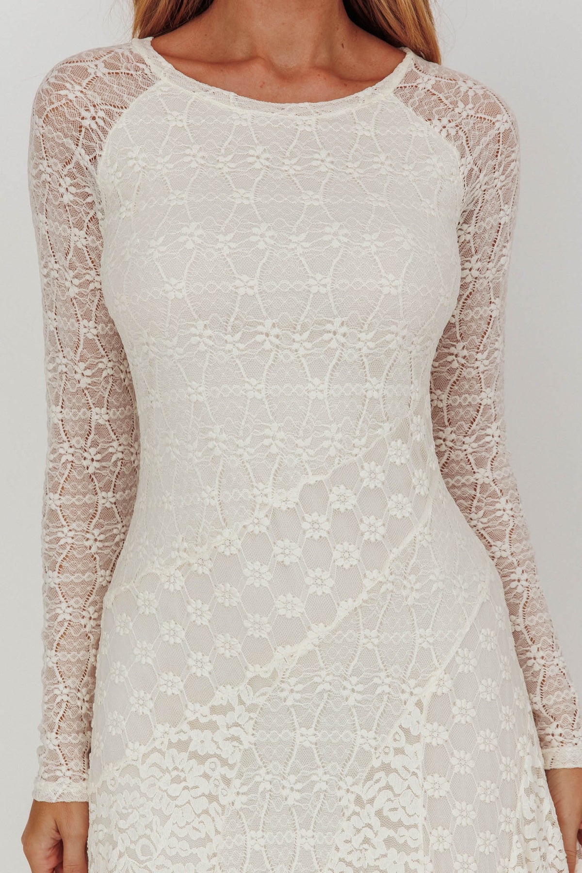 Tarly Long Sleeve Lace Maxi Dress Cream