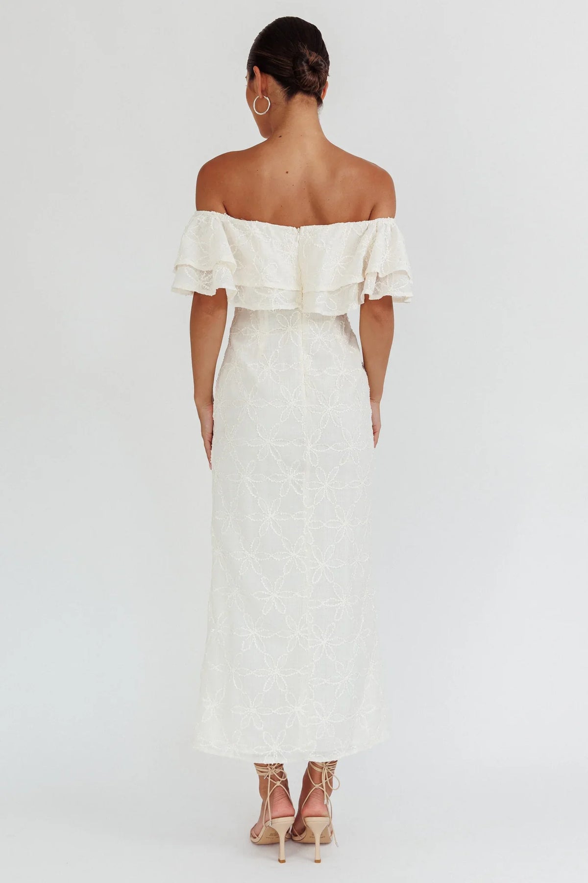 Beauty Within On-Off-Shoulder Maxi Dress Cream