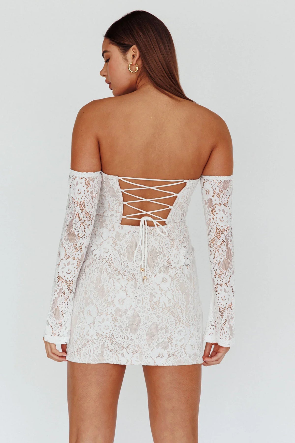Nouveau U-Neckline Mini Dress Lace White