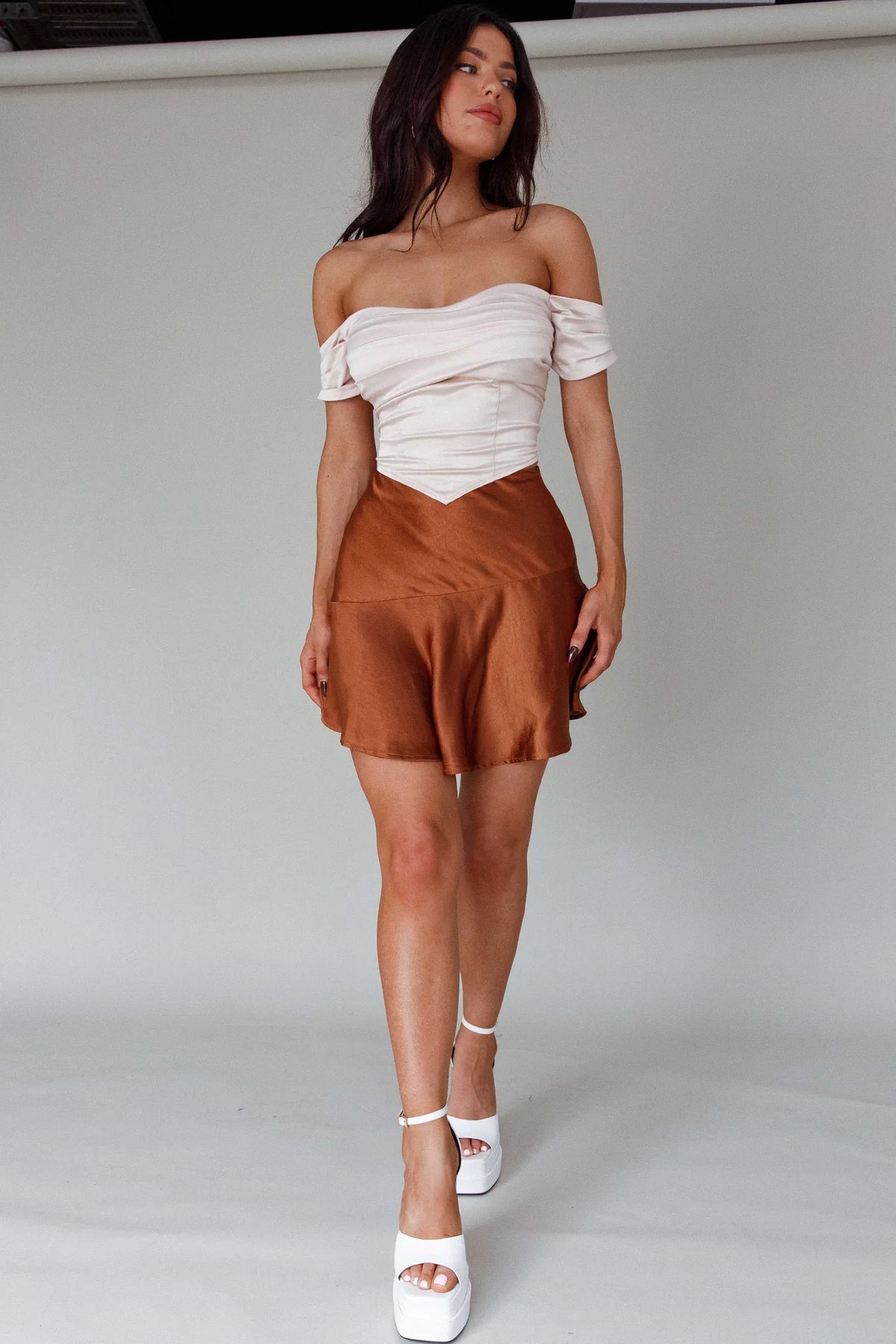 Gwyneth Flounce Mini Skirt Chocolate